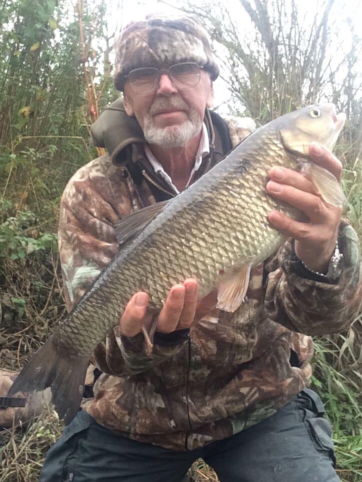 Eric Oakes had a superb autumn visit with this 6-1 Chub too...